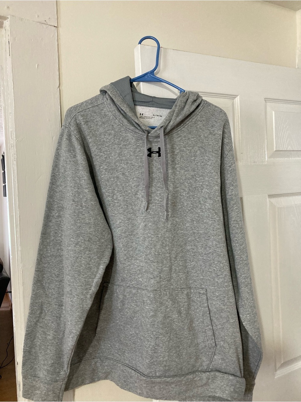 Mans Under Armour Sweatshirt